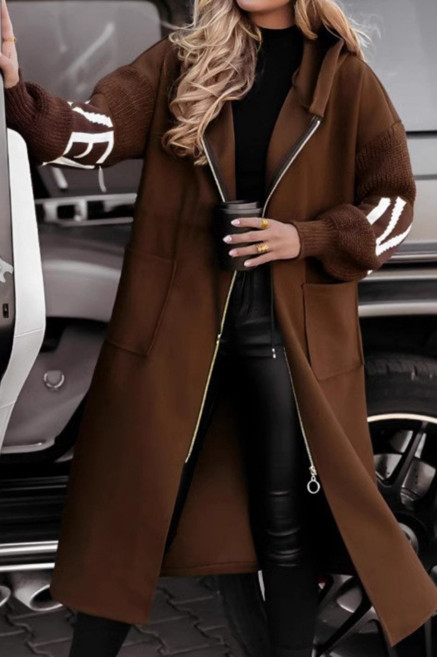 Felicia™ | Veste femme avec manches tricotées et capuche